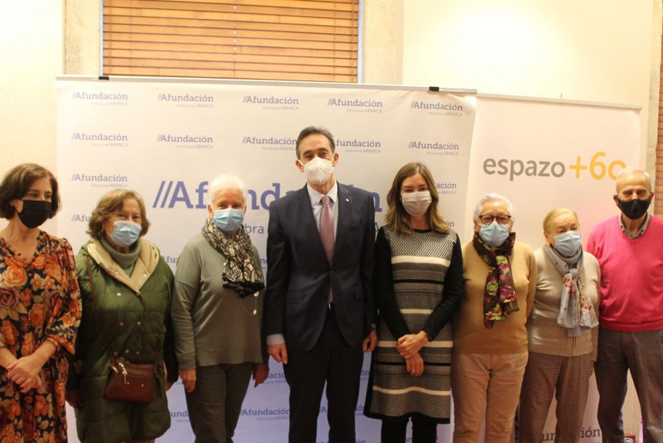 "Pedalear y conversar", un programa de acompañamiento a mayores y voluntariado al aire libre