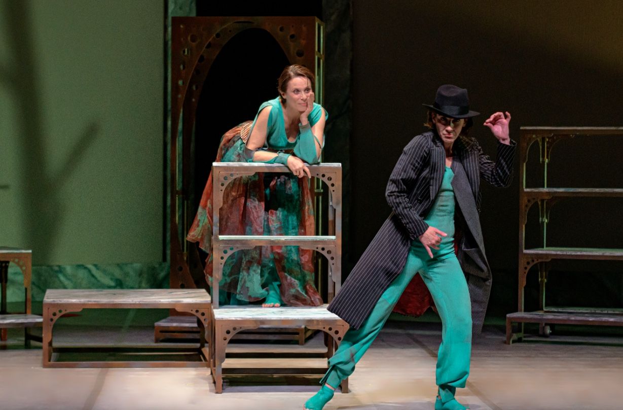 Aitana Sánchez-Gijón 'malvive' en una novela de pícaras del Siglo de Oro