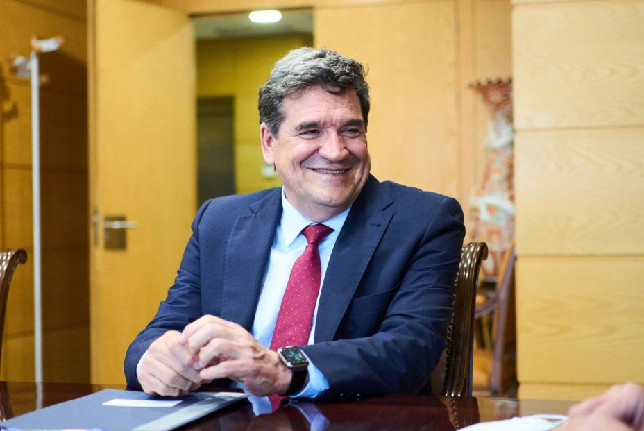 Escrivá insiste: alargar la vida laboral es la medida más eficaz para garantizar las pensiones Escrivá insiste: alargar la vida laboral es la medida más eficaz para garantizar las pensiones