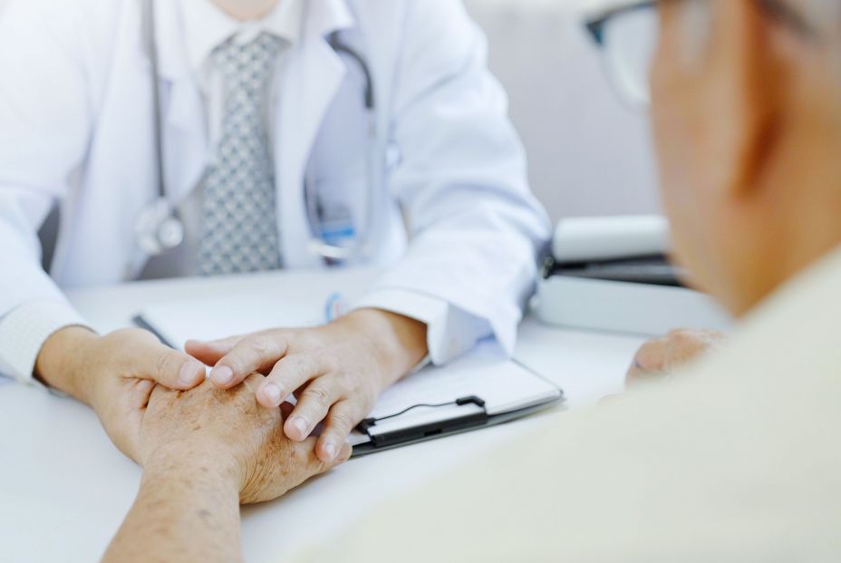 La desgarradora carta de un paciente mayor a su médico: "Solo pienso en morir y no dar asco" La desgarradora carta de un paciente mayor a su médico: "Solo pienso en morir y no dar asco"