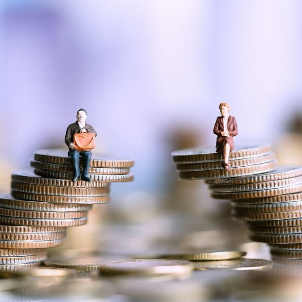 pareja mayor dinero gastos pareja mayor dinero gastos