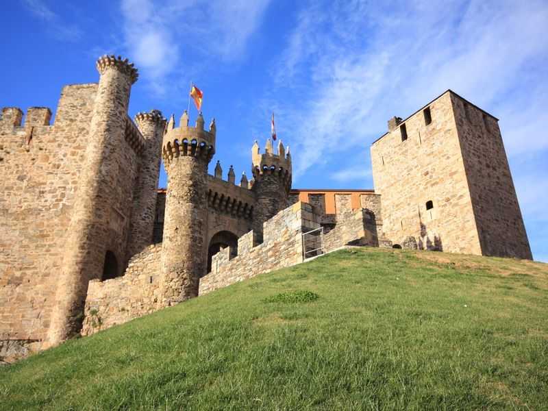 Castillo de Ponferrada Castillo de Ponferrada