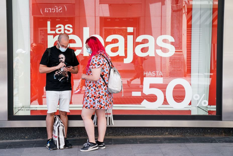 Los consejos de la OCU para las rebajas de verano Los consejos de la OCU para las rebajas de verano
