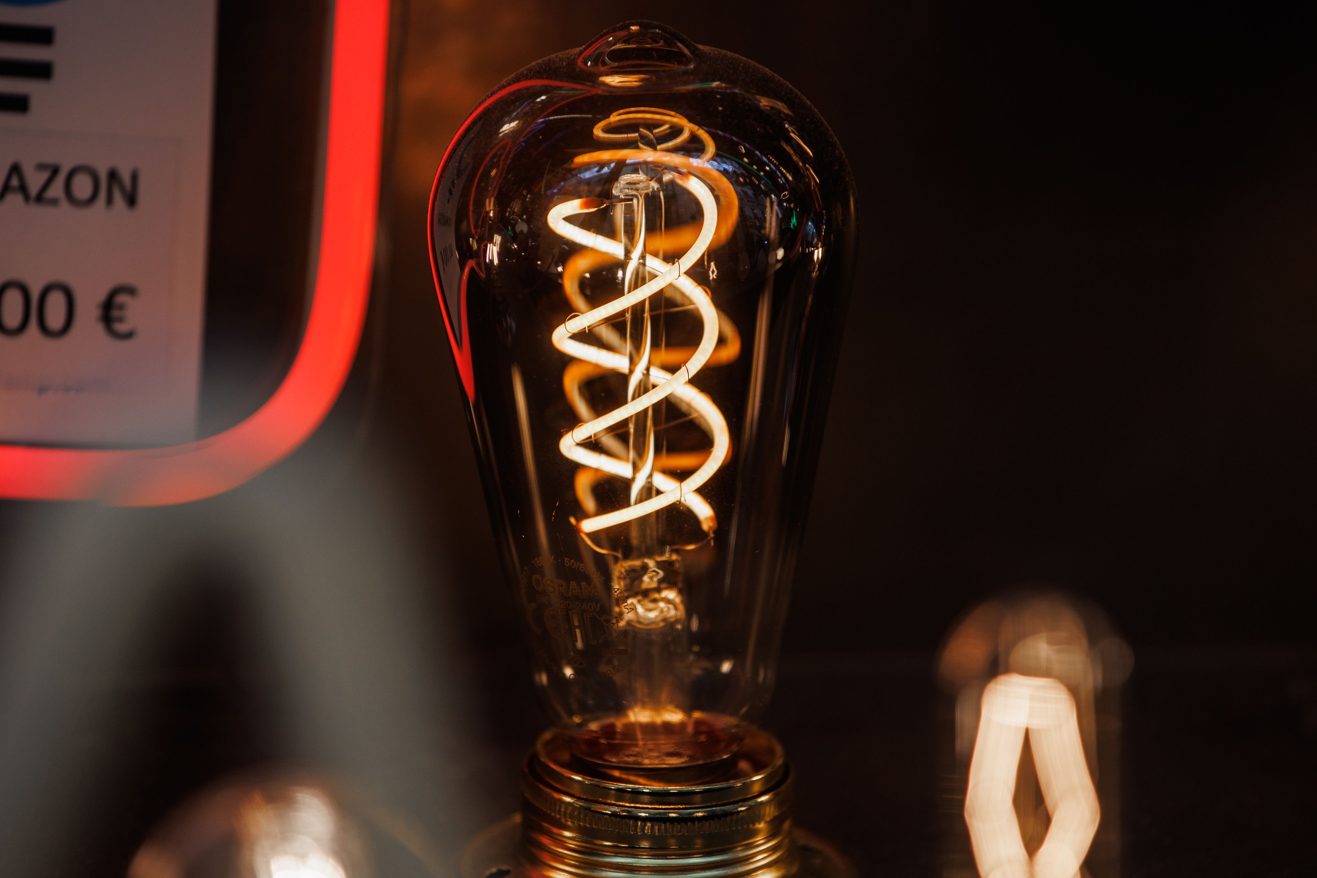 Bajada del IVA de la luz: esto costará el recibo