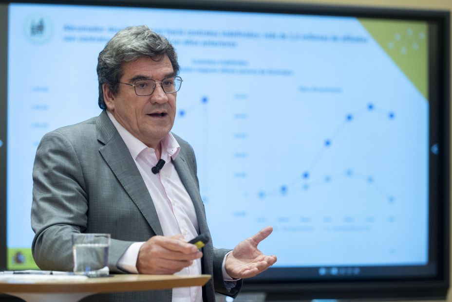 Escrivá, sobre el histórico acuerdo para los autónomos: "Esperamos que redunde en mejores pensiones" Escrivá, sobre el histórico acuerdo para los autónomos: "Esperamos que redunde en mejores pensiones"