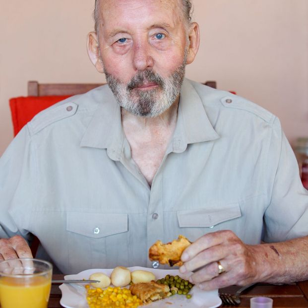 Desvelan por qué se tiene menos hambre a medida que nos hacemos mayores. bigstock 