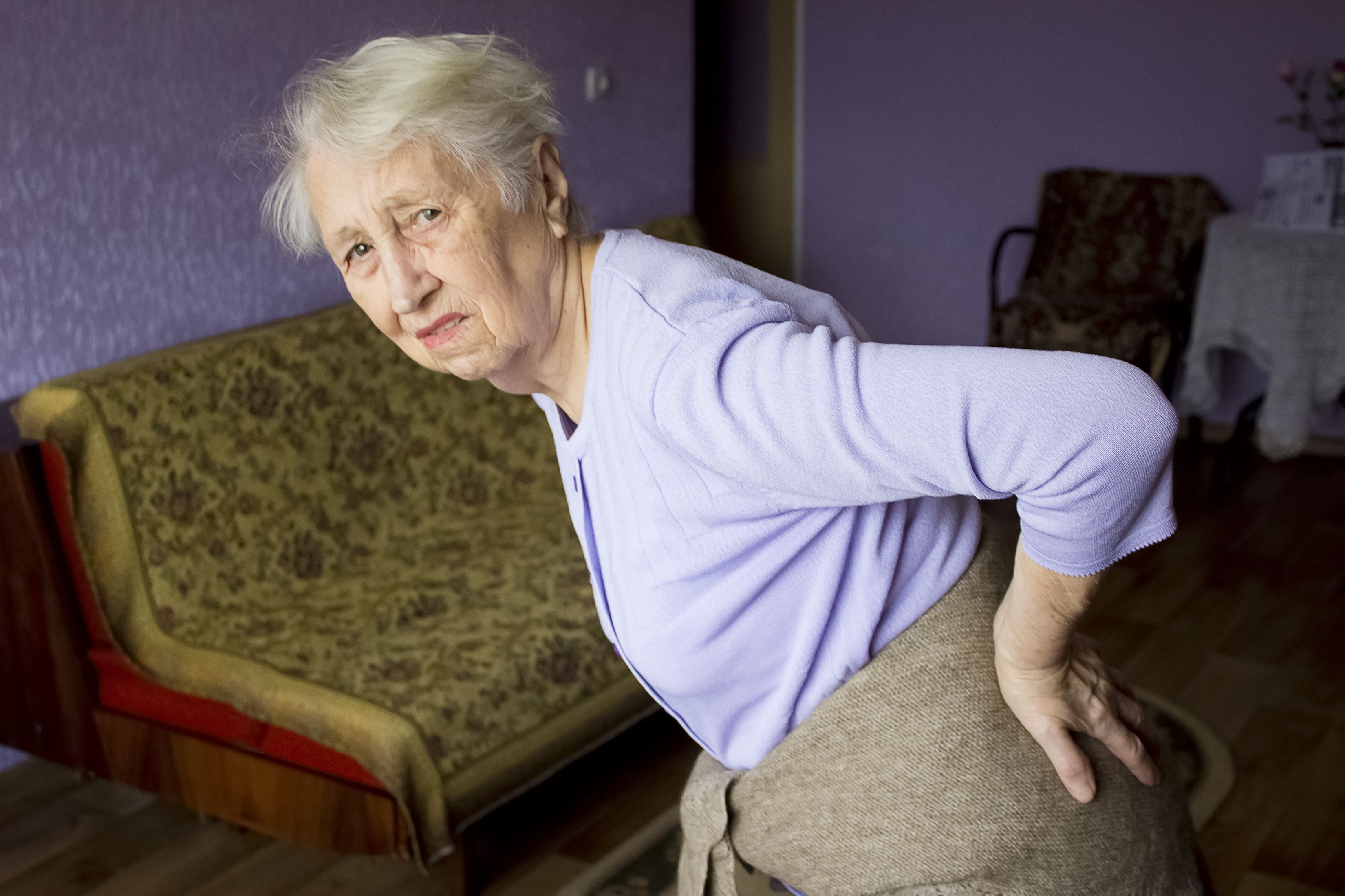 Ciática: qué es y por qué afecta especialmente a las personas mayores