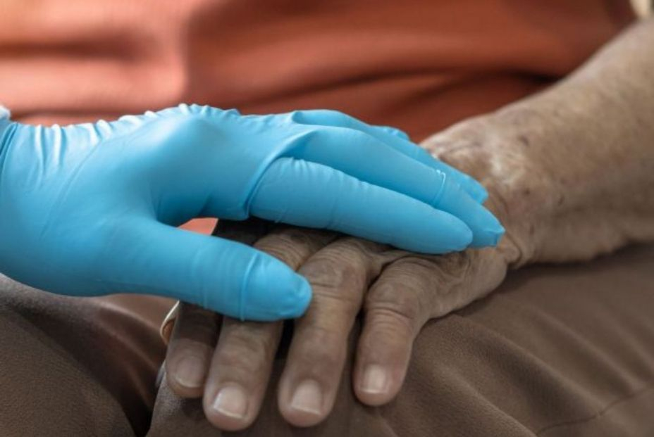 Dependencia: el coste de un cuidador oscila entre 1.293 y 2.253euros mensuales en Madrid Dependencia: el coste de un cuidador oscila entre 1.293 y 2.253euros mensuales en Madrid