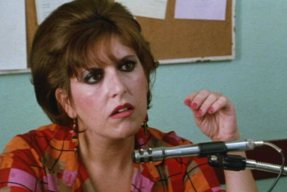 Loles León. Mujeres al borde de un ataque de nervios Loles León. Mujeres al borde de un ataque de nervios