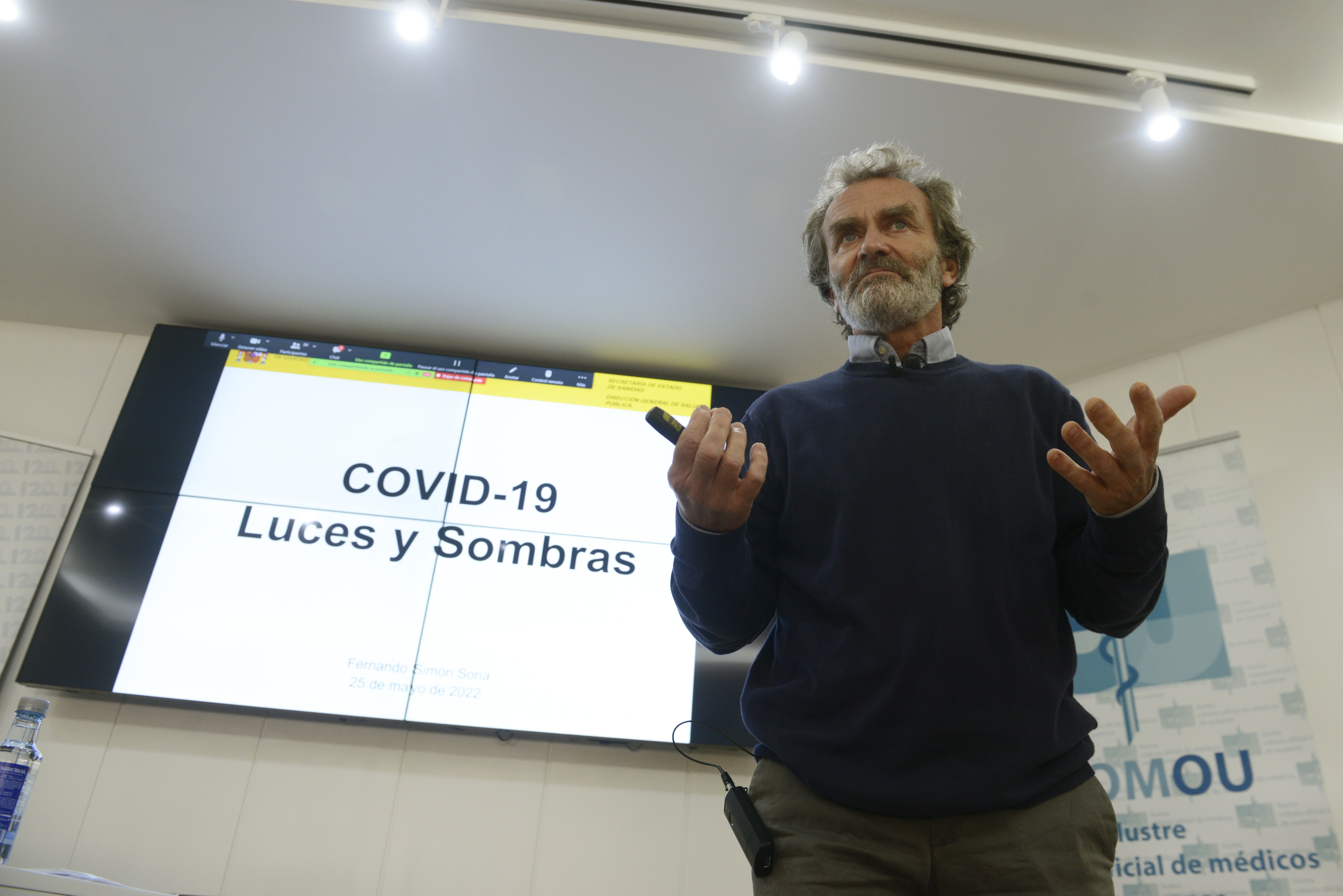 Fernando Simón reaparece y advierte de lo que pasará este invierno