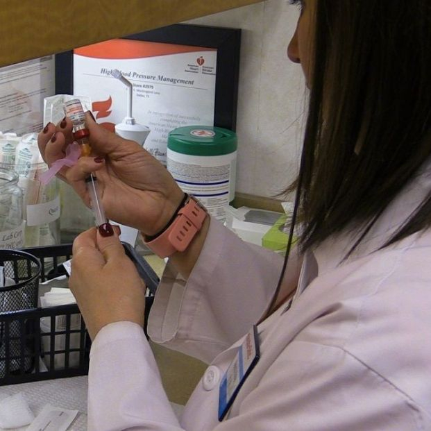 Cataluña, tercera comunidad en incluir a los mayores en la vacunación contra el herpes zóster. Foto: Europa Press Cataluña, tercera comunidad en incluir a los mayores en la vacunación contra el herpes zóster. Foto: Europa Press