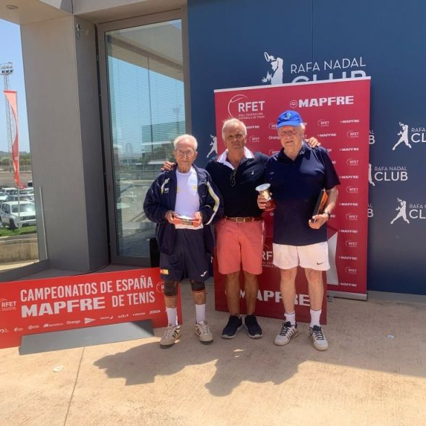 Enrique Ayala, el 'Rafa Nadal' nonagenario: "Es un ejemplo para las generaciones más jóvenes". Foto: RFTE