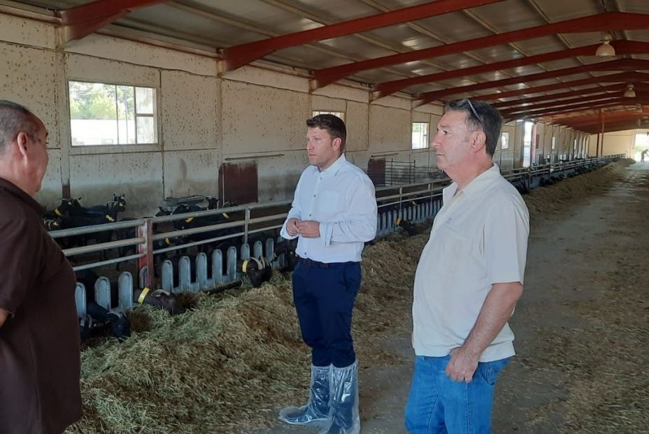 EuropaPress 4687569 director general pac juan pedro vera visita empresa caracter autonomo EuropaPress 4687569 director general pac juan pedro vera visita empresa caracter autonomo