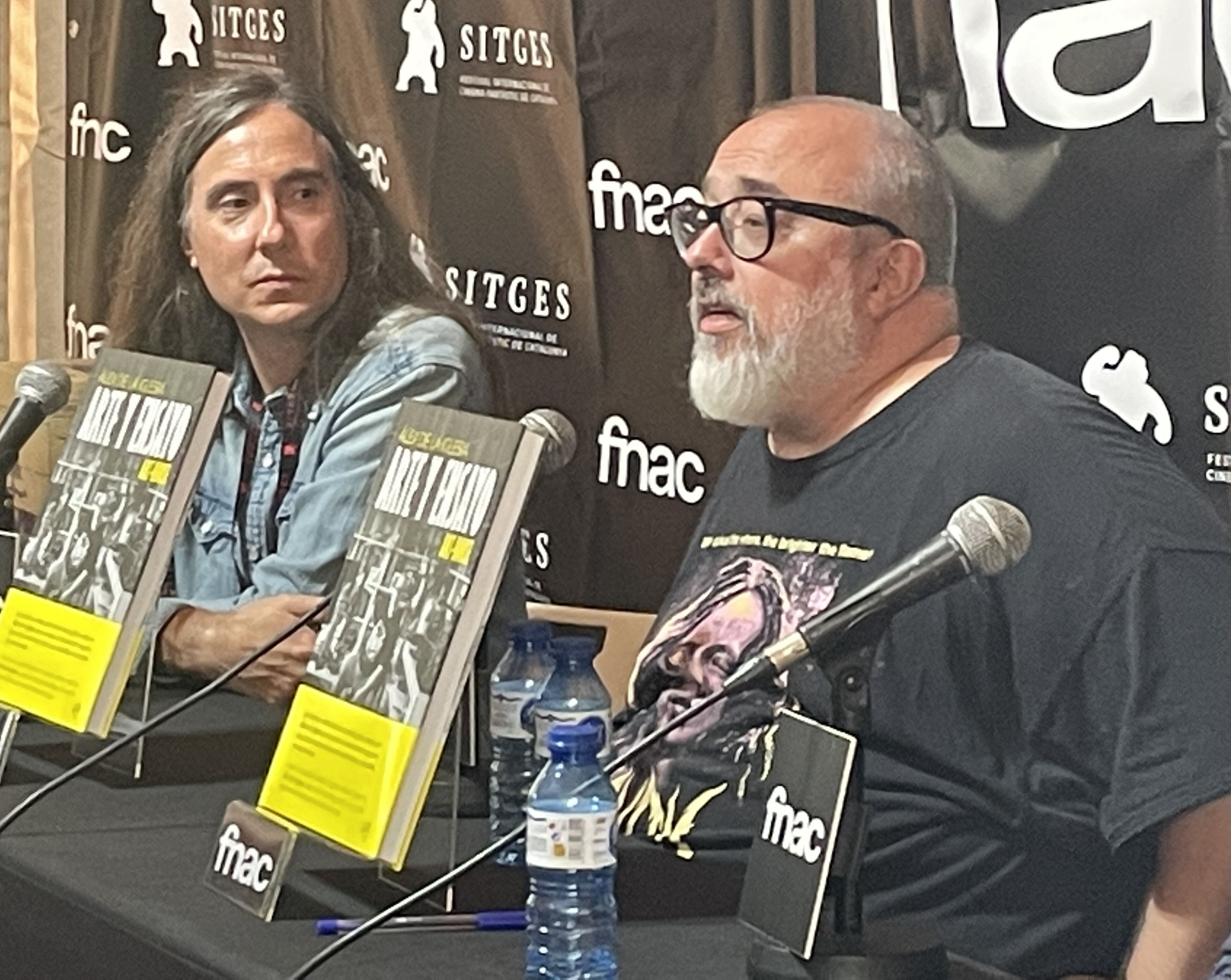 Álex de la Iglesia homenajea al mundo del cómic en el libro 'Arte y Ensayo'