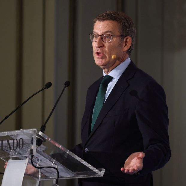 Feijóo, sobre la subida de las pensiones: "Me siento mucho más próximo a Portugal que a Sánchez" Feijóo, sobre la subida de las pensiones: "Me siento mucho más próximo a Portugal que a Sánchez"