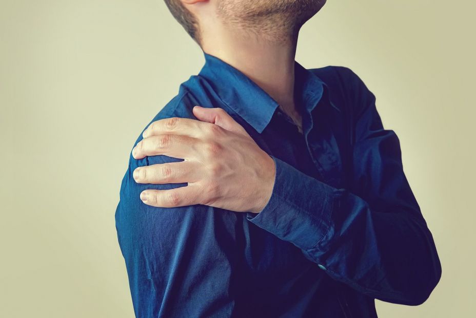 Paciente con dolor de hombro Paciente con dolor de hombro