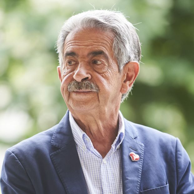 Revilla, candidato a la reelección a los 80 años: "Veo a Biden y creo que estoy mejor que él"