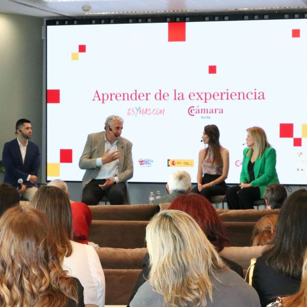 Romay, la Cámara de Comercio de Sevilla y 65YMÁS, unidos en la campaña 'Aprender de la Experiencia' Romay, la Cámara de Comercio de Sevilla y 65YMÁS, unidos en la campaña 'Aprender de la Experiencia'