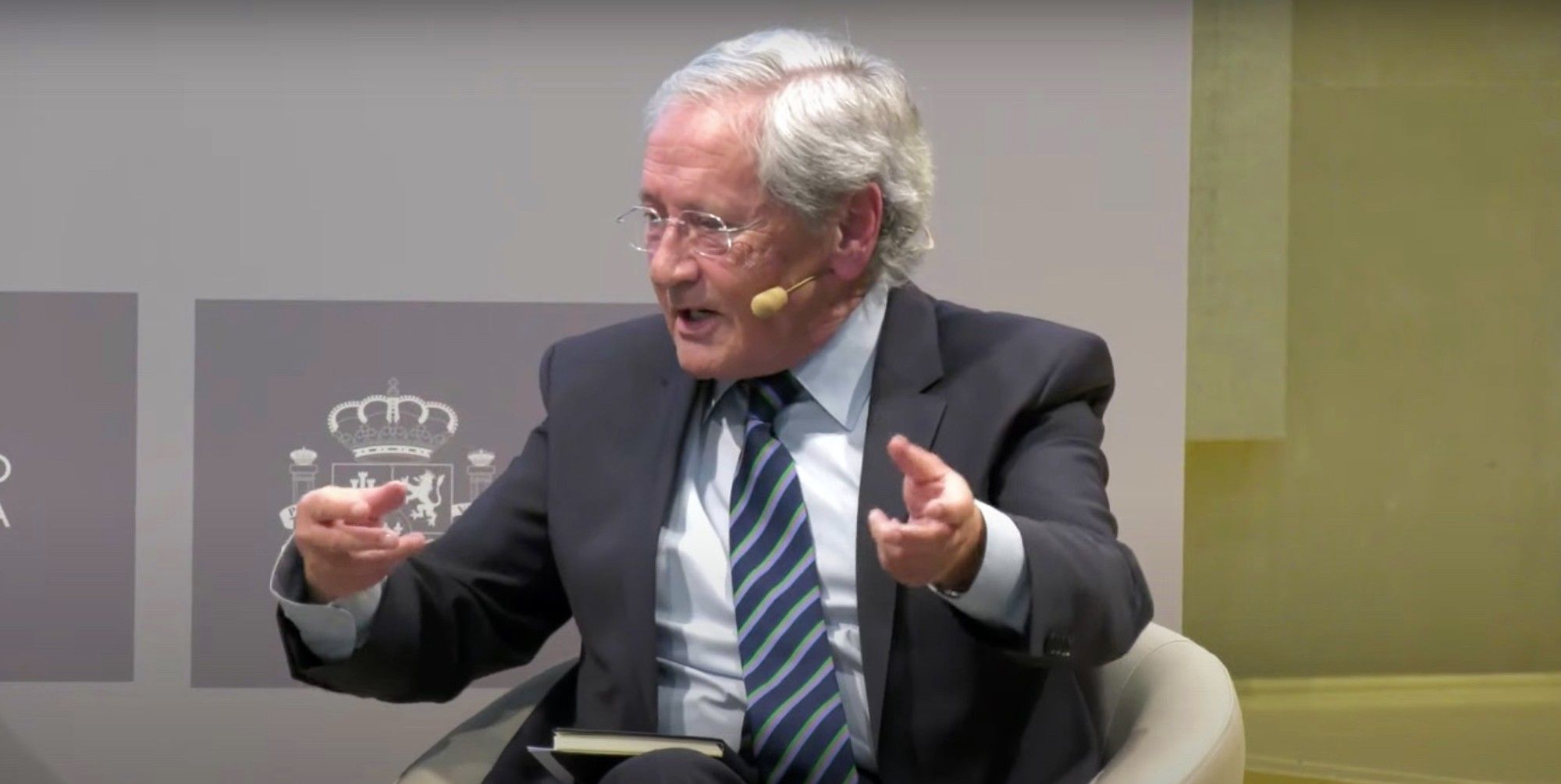 Fernando Ónega: "Vivimos en una manipulación constante que pone en riesgo la democracia"