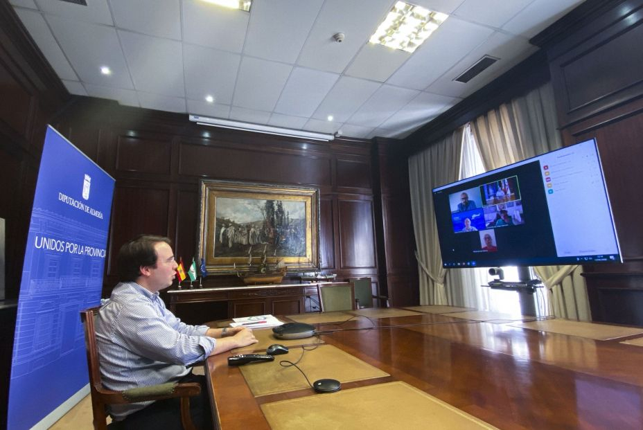 EuropaPress 3163065 diputado turismo fernando gimenez presidido reunion presidente asaval tomas EuropaPress 3163065 diputado turismo fernando gimenez presidido reunion presidente asaval tomas