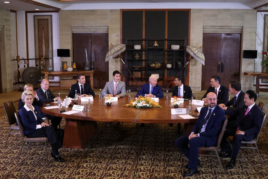 Biden ve "improbable" que el misil que impactó en Polonia se disparara desde Rusia