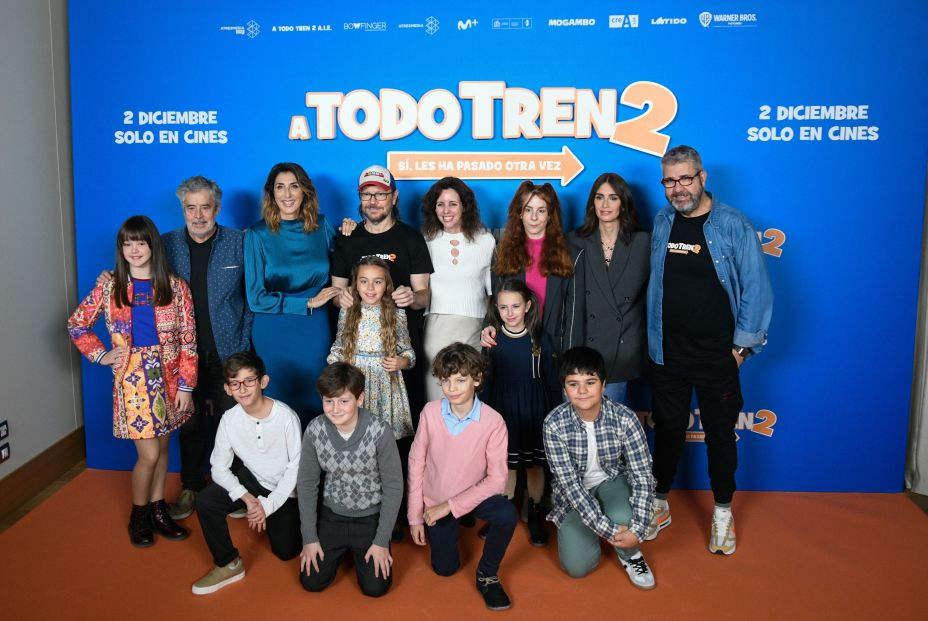 El elenco posa en el photocall de la película 'A todo tren 2' El elenco posa en el photocall de la película 'A todo tren 2'