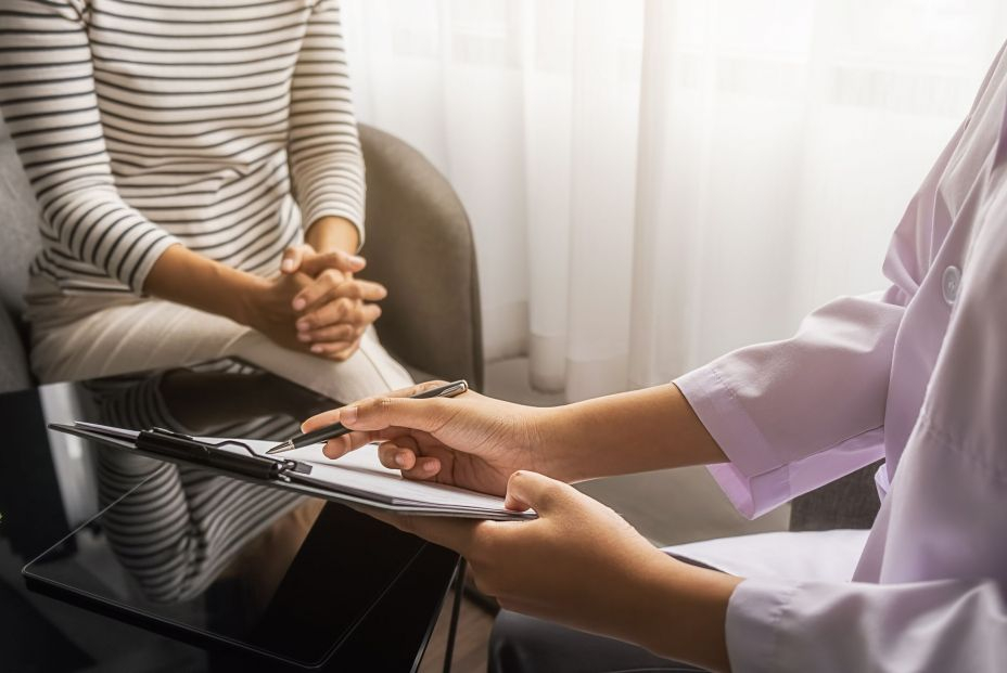 Cuándo acudir al psiquiatra y cuándo a un psicólogo Cuándo acudir al psiquiatra y cuándo a un psicólogo