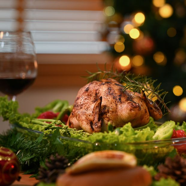Sigue estos consejos para una Navidad saludable con tus comidas y cenas. Foto: Bigstock Sigue estos consejos para una Navidad saludable con tus comidas y cenas. Foto: Bigstock