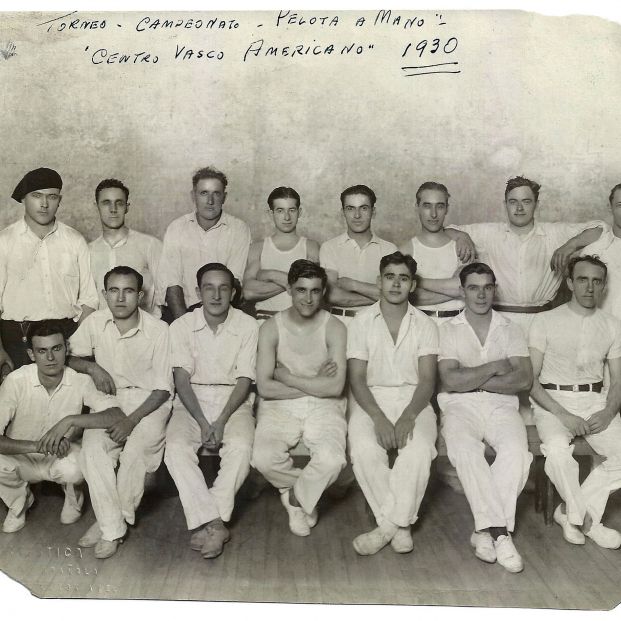 NuevaYork. El centro vasco de Nueva York en Cherry Street tenía su propio frontón NuevaYork. El centro vasco de Nueva York en Cherry Street tenía su propio frontón