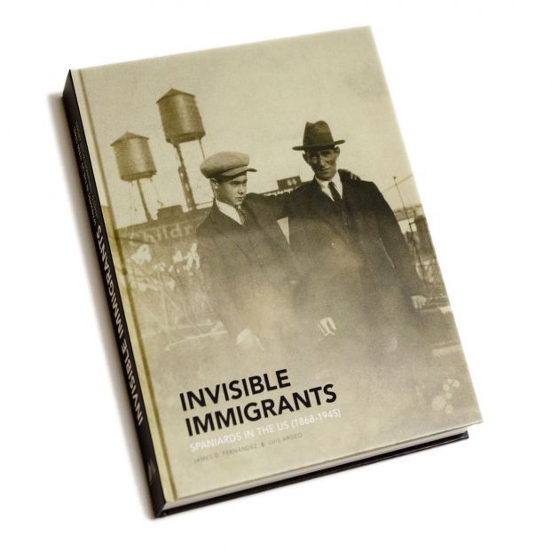 Portada del libro 'Emigrantes Invisible' Portada del libro 'Emigrantes Invisible'
