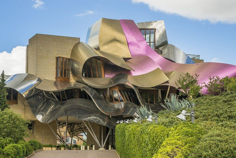 Bodega de Marques de Riscal en Elciego (Álava) Foto Wikipedia