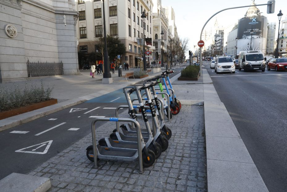 Los nuevos patinetes eléctricos de Madrid no permitirán circular por la acera Los nuevos patinetes eléctricos de Madrid no permitirán circular por la acera