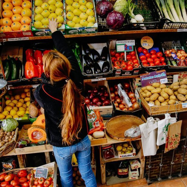 europapress 4899908 empleada fruteria