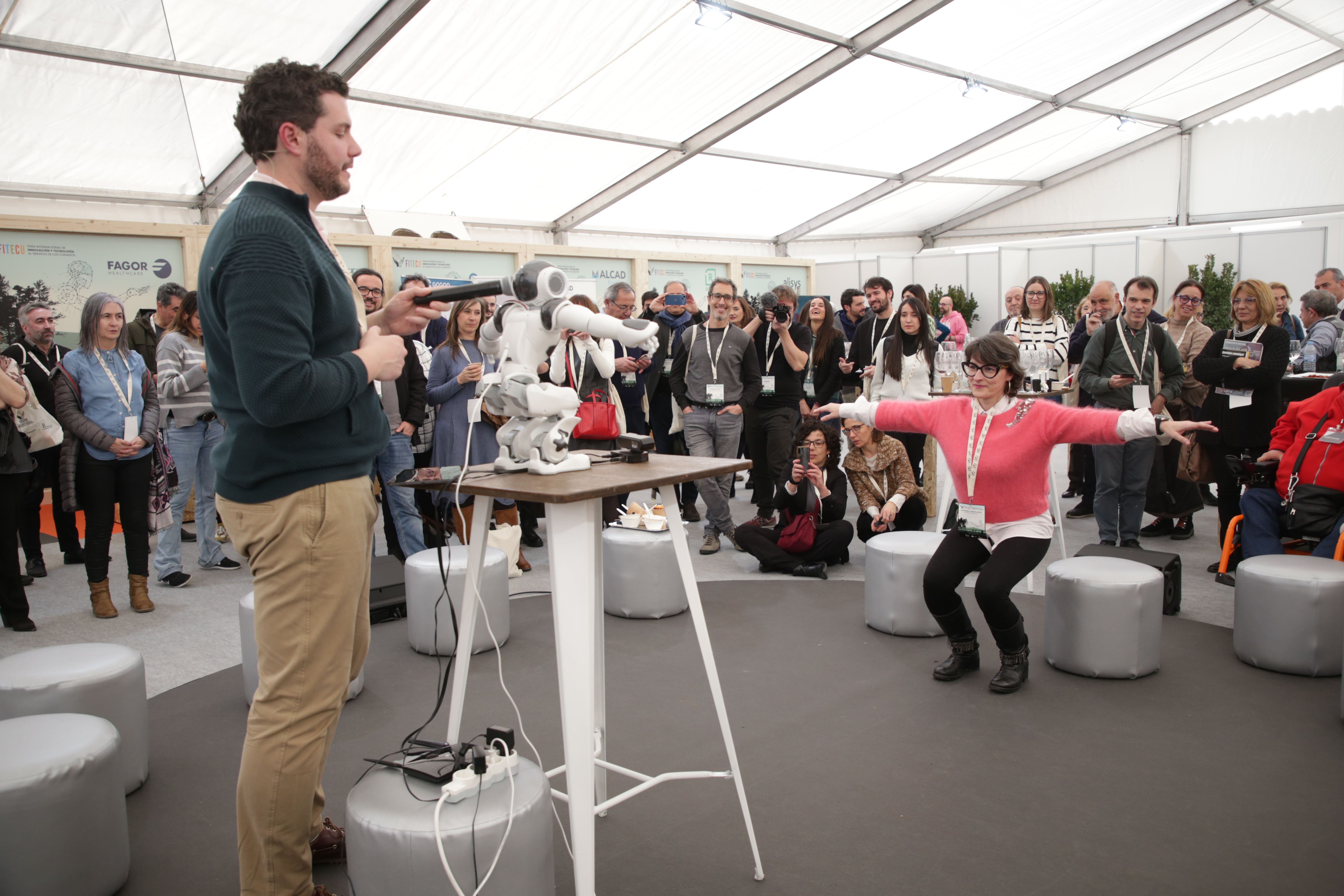 Innovación social y vanguardia tecnológica asistencial se dan cita en FITECU