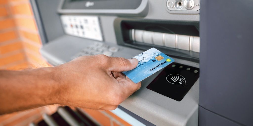 Las elecciones del 28M frenan el compromiso de la banca para asegurar servicios en todos los pueblos Las elecciones del 28M frenan el compromiso de la banca para asegurar servicios en todos los pueblos