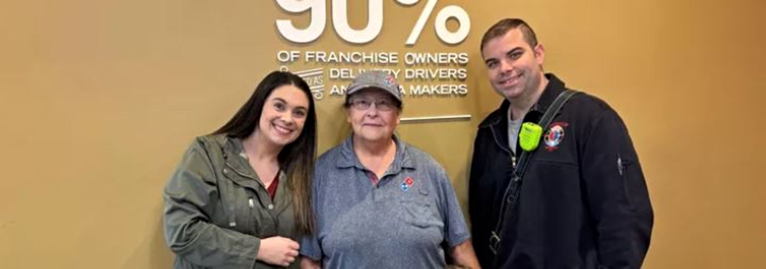 VÍDEO: Un matrimonio recauda más de 250.000 euros para que una repartidora pueda jubilarse. Foto: TikTok