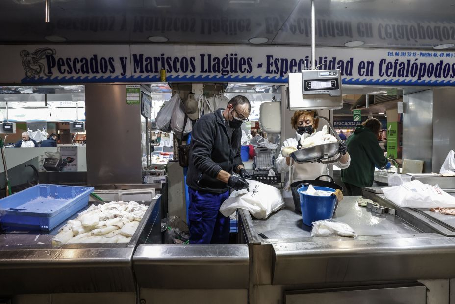 La OIT denuncia que los trabajadores esenciales en la pandemia sufren peores condiciones laborales La OIT denuncia que los trabajadores esenciales en la pandemia sufren peores condiciones laborales