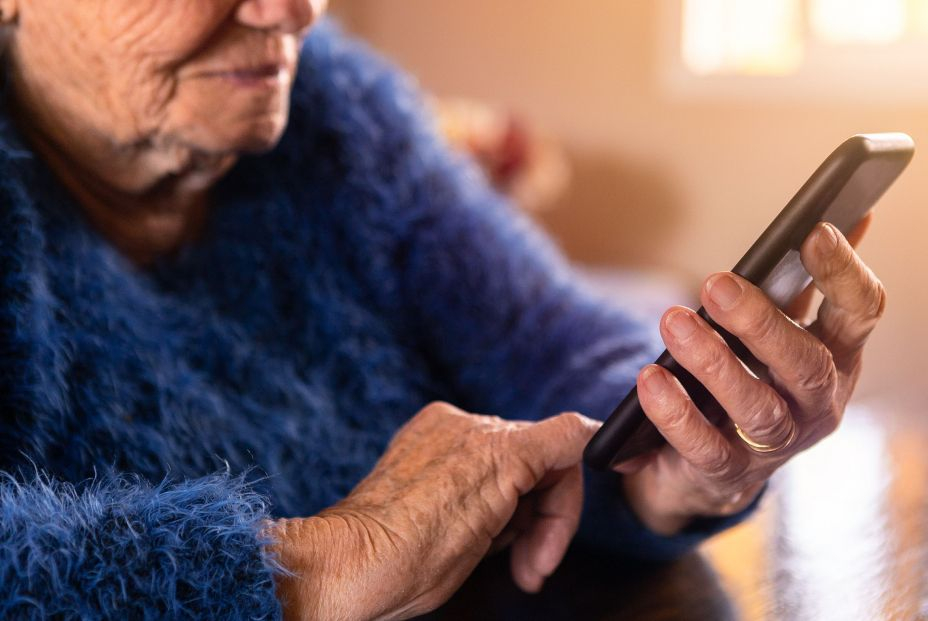 Humanización de la tecnología en una sociedad longeva: "No podemos vivir sin ella o contra ella" Humanización de la tecnología en una sociedad longeva: "No podemos vivir sin ella o contra ella"