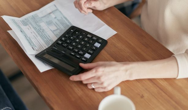 Estas son las deducciones que se aplican a los donativos de la Declaración de la Renta 2023