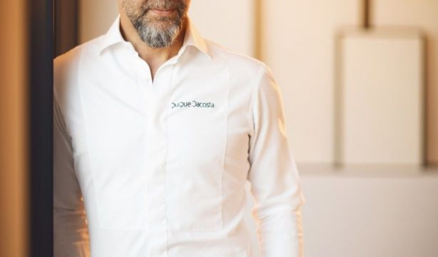 Quique Dacosta cuenta sus trucos para hacer la paella perfecta