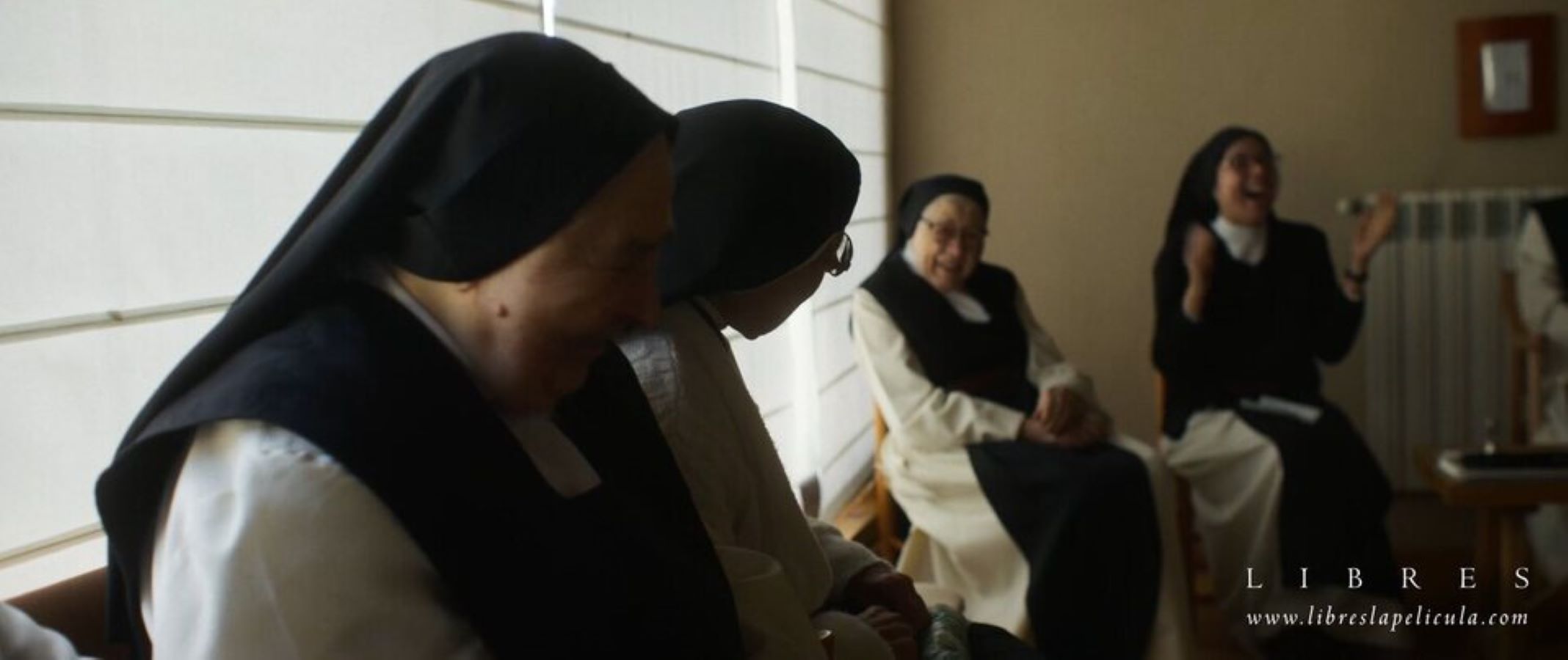 Un grupo de monjas en la película