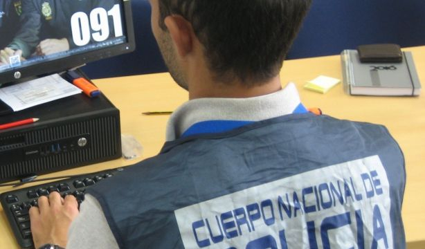 Desmantelan un nuevo ‘timo del amor’: falsa sargento estafa a una persona mayor con 300.000 euros