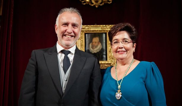 La filóloga Dolores Corbella ingresa en la RAE: "Hay cosas mucho más importantes que un acento"