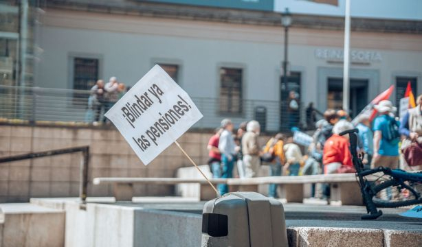 La pensión mínima subirá el 9% con la reforma: desde 9.786 hasta 10.657 euros anuales, según FEDEA