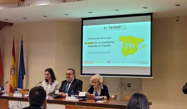 El coste de la soledad no deseada: más de 14.000 millones de euros al año