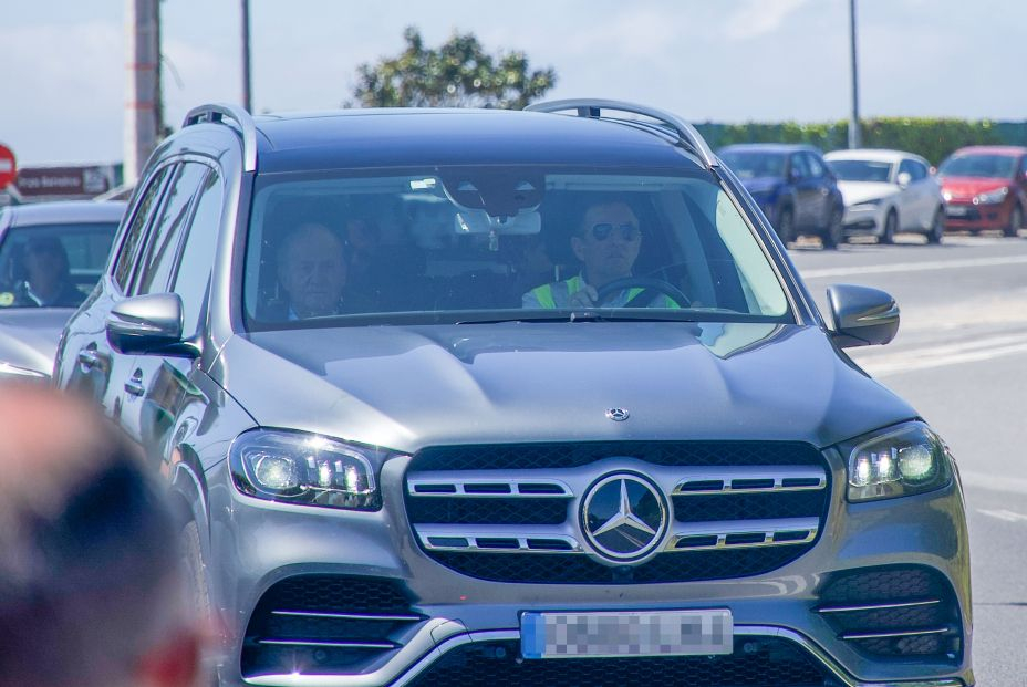 El Rey Juan Carlos llega a Sanxenxo en su segundo viaje a España desde que se marchó a Abu Dabi