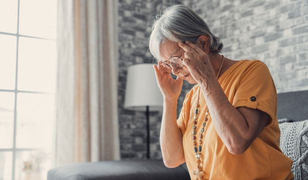 Así afecta la soledad no deseada a la salud. Foto: Bigstock
