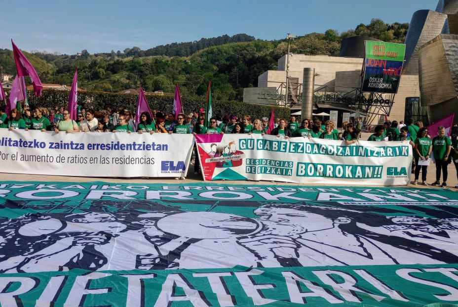 EuropaPress 5136085 concentracion trabajadoras residencias bizkaia EuropaPress 5136085 concentracion trabajadoras residencias bizkaia