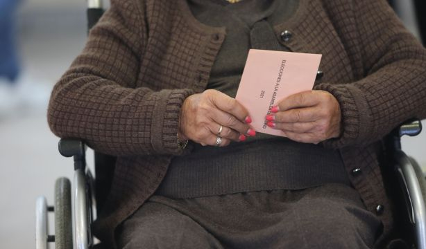 Las residencias de mayores, utilizadas como arma electoral para rascar votos el 28M