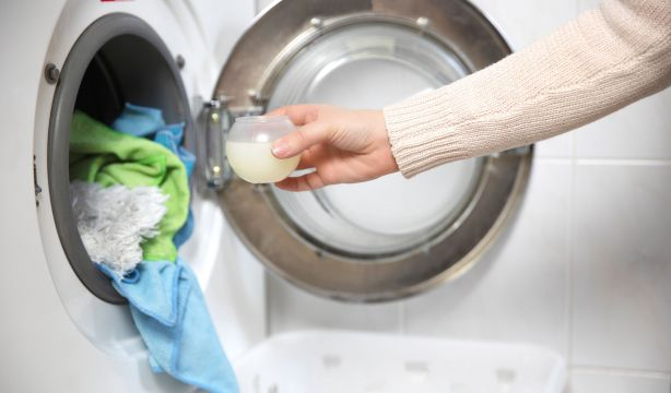 ¿Usas suavizante? Estas son las prendas en las que NO deberías utilizarlo